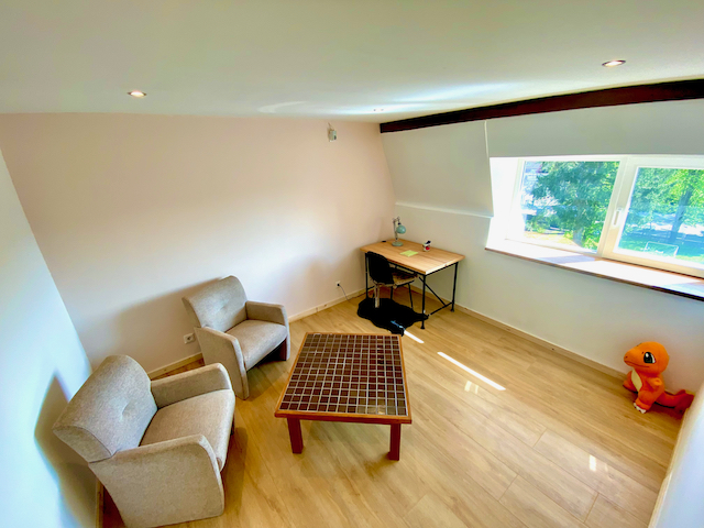 study
                        room