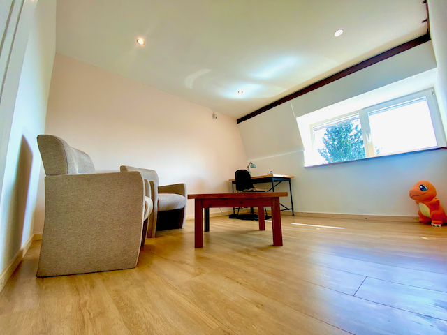 study
                        room